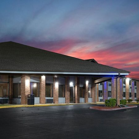 Baymont By Wyndham Tupelo Exterior foto