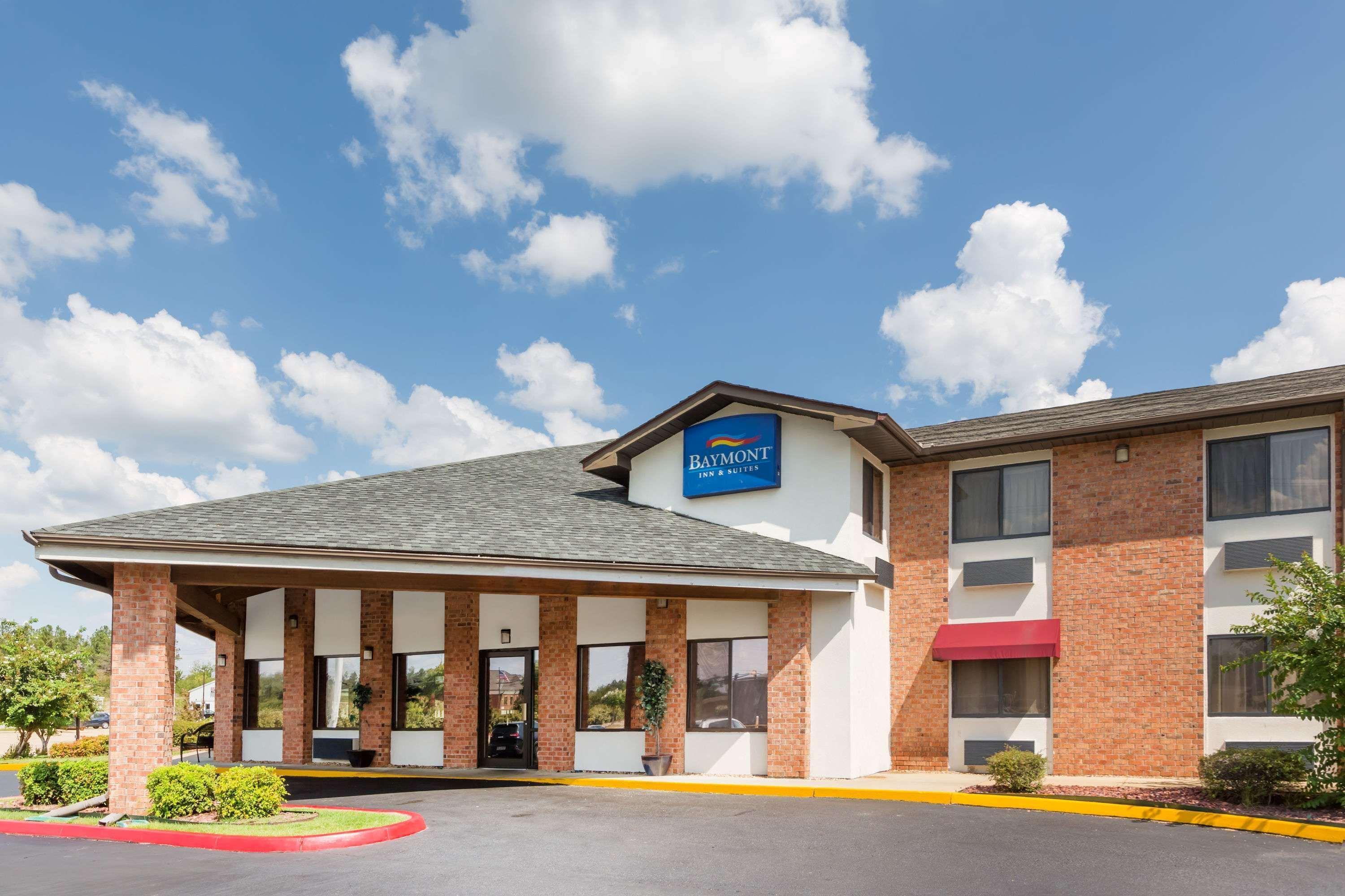 Baymont By Wyndham Tupelo Exterior foto